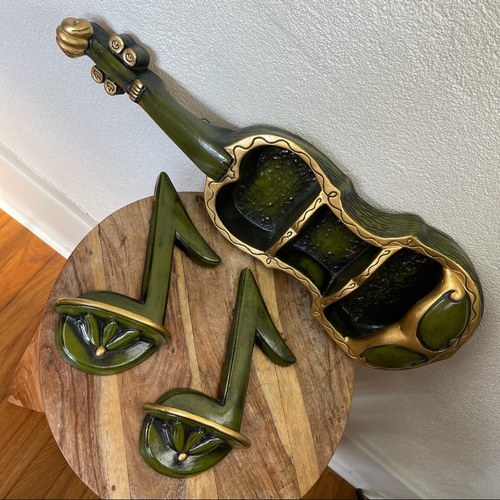 Vintage l 50s Novelty Kitsch Violin Fiddle Music Notes Wall Pocket Display Shelf